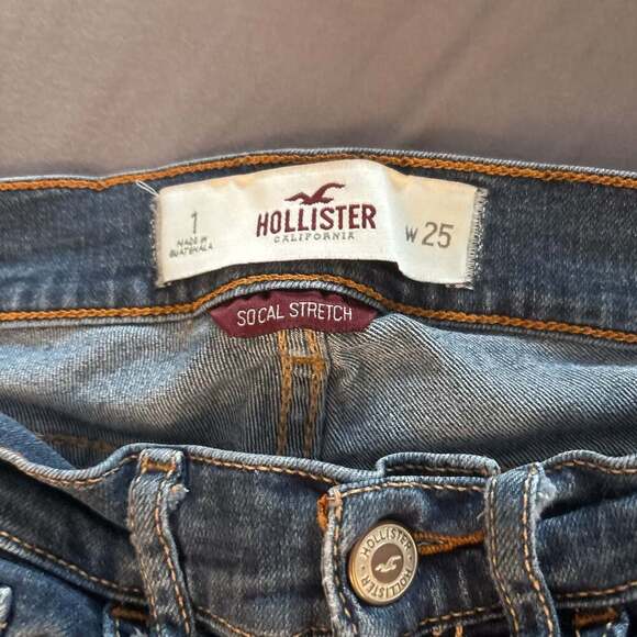 Hollister SoCal Stretch Jean Capris Size 1/25 Dark Wash - Picture 3 of 4